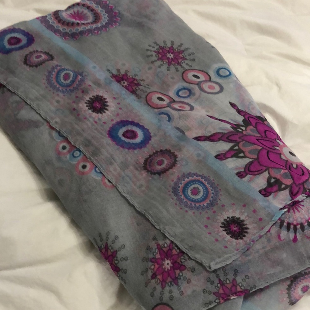 Scarf/wrap